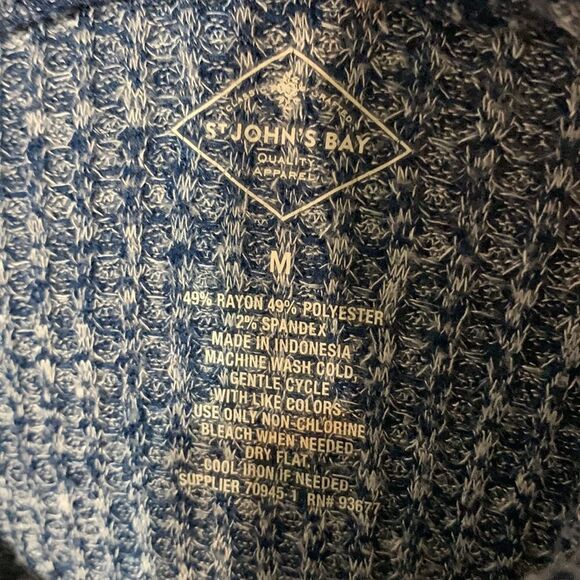 3for$20 sweater medium - Picture 4 of 4